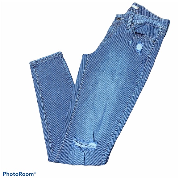 Levi’s 711 Skinny Jeans with Stripes - Picture 6 of 9